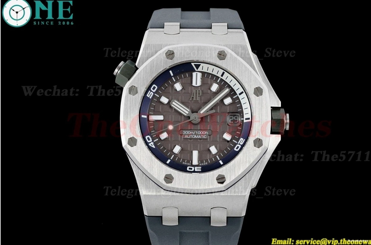 Oak 15720 A4308 Grey APF Stk Offshore Diver Royal SS RU 42mm 0224